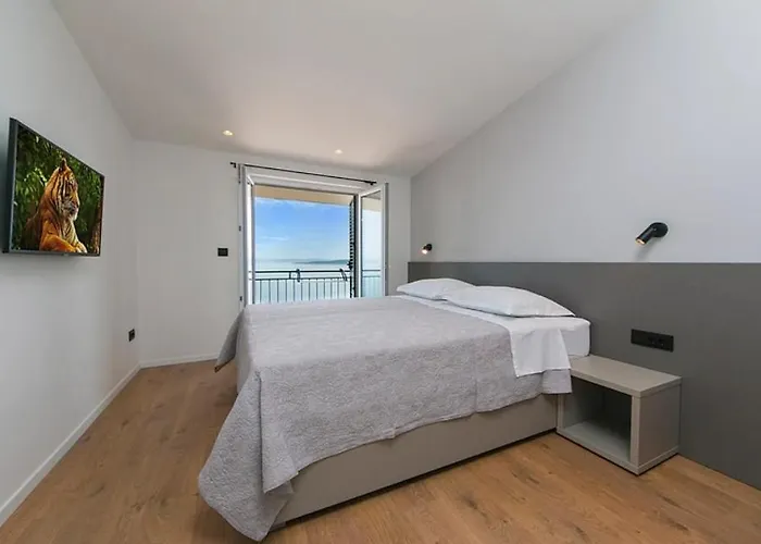 Simun Apartment *
