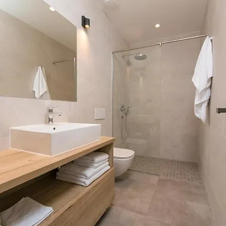 Apartament Simun