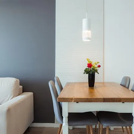 Simun Apartment *